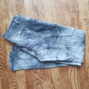 (28) Fidelity Denim Mila Mid Rise Skinny Fit Distressed "Blue Daze" Jeans Modern